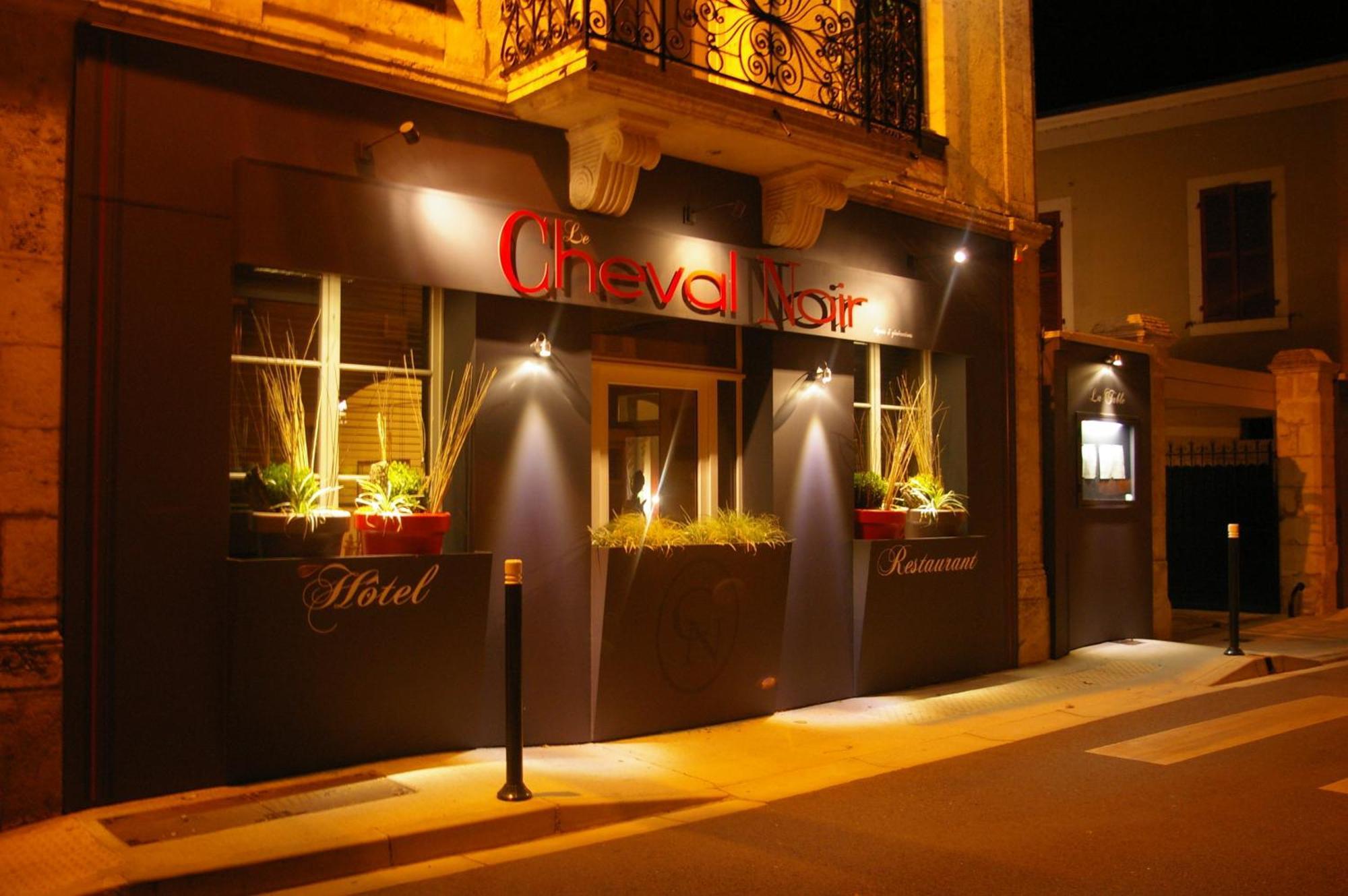 Logis Hotel Le Cheval Noir Argenton Sur Creuse Kültér fotó